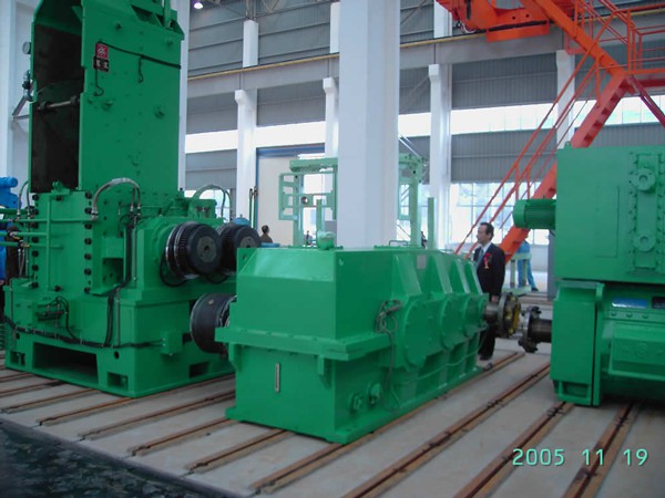 用于塑料橡胶行业密炼机专用减速机